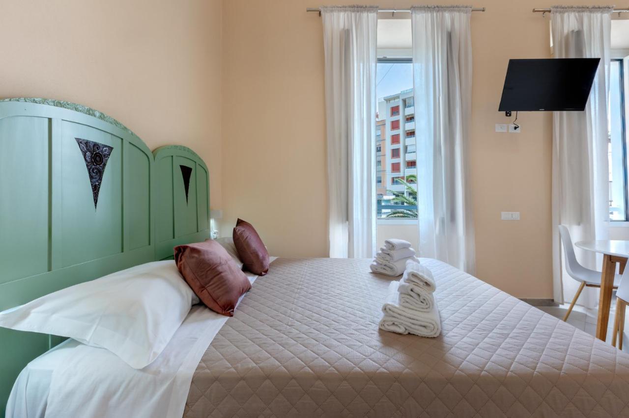 Bonnystudios Holiday Apartments Каляри Екстериор снимка